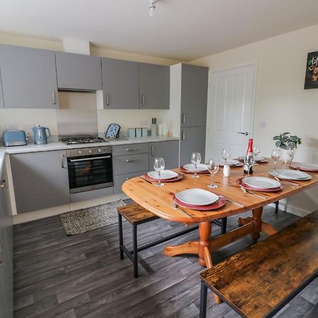 23 Moat House Close Ковентри Экстерьер фото